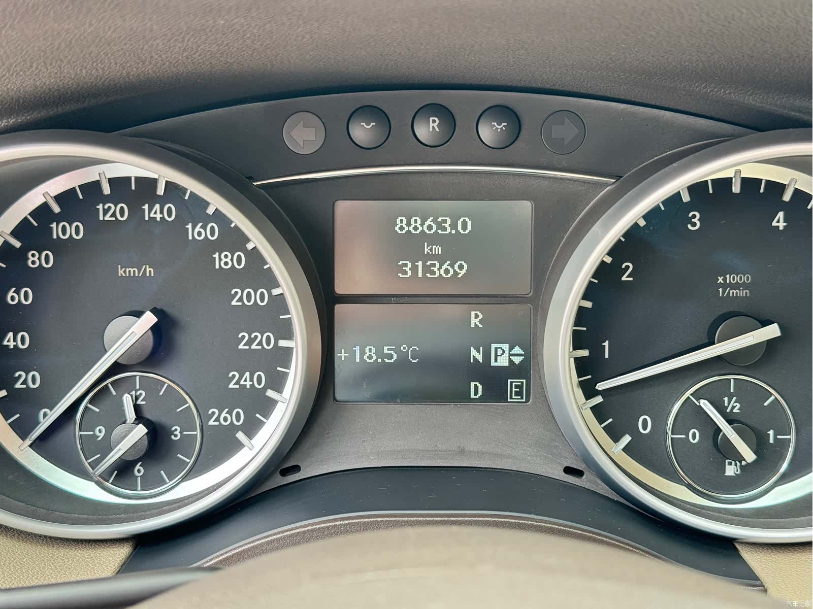 Mercedes-Benz R-Class, 2011 19