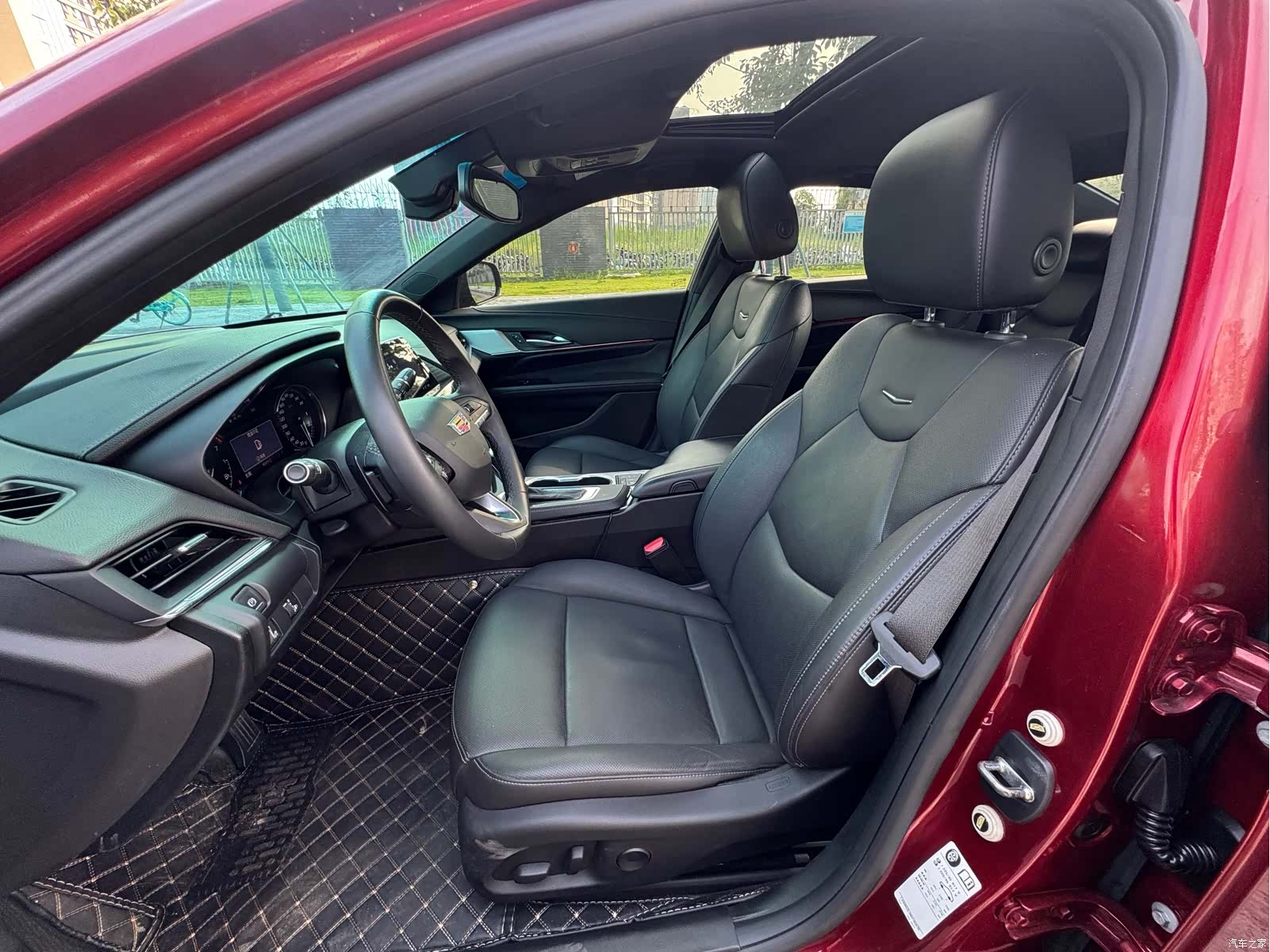 Cadillac CT4, 2021 все фото