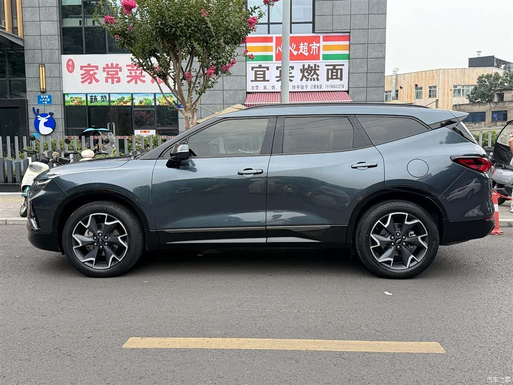 Chevrolet Blazer, 2022 3