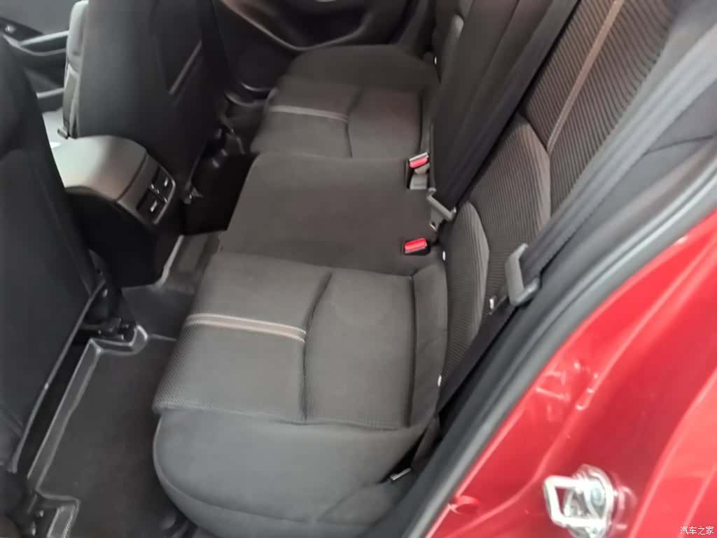 Mazda Mazda3, 2017 17