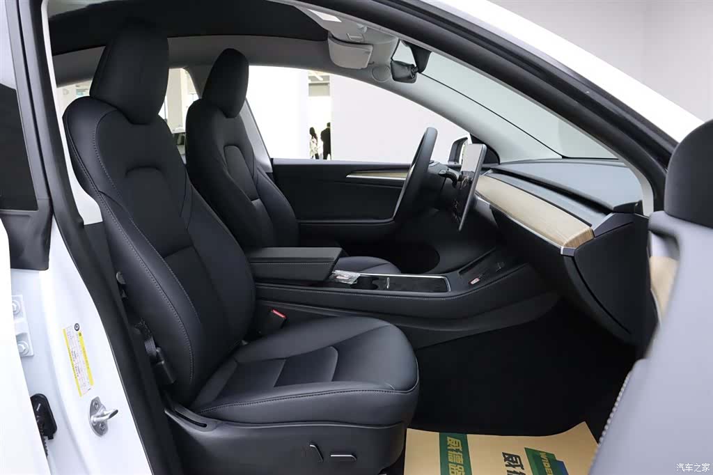 Tesla Model Y, 2022 16