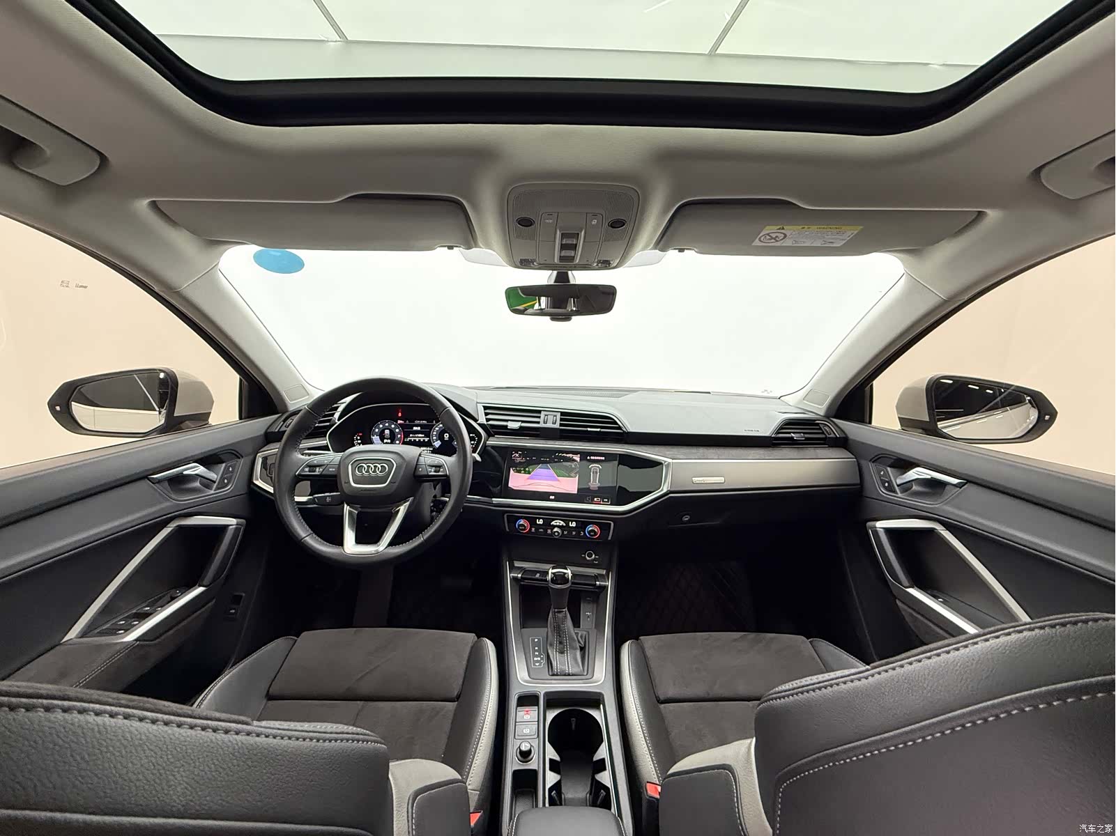 Audi Q3, 2023 9