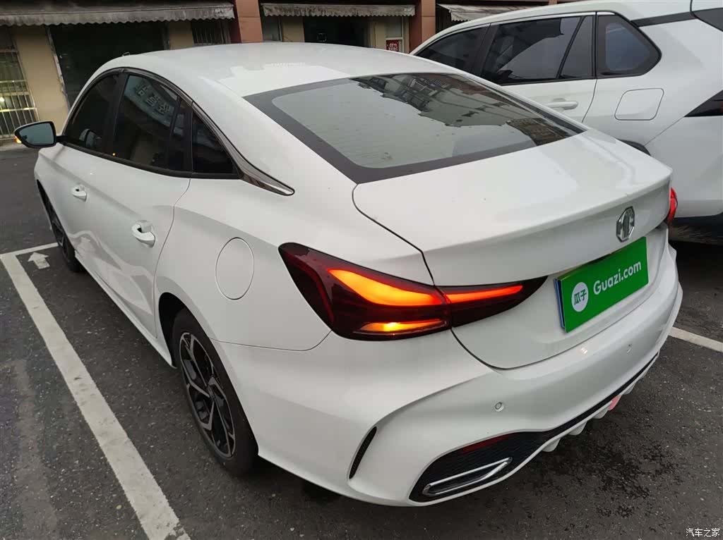 MG MG5, 2025 все фото