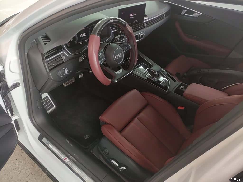 Audi A4L, 2025 9