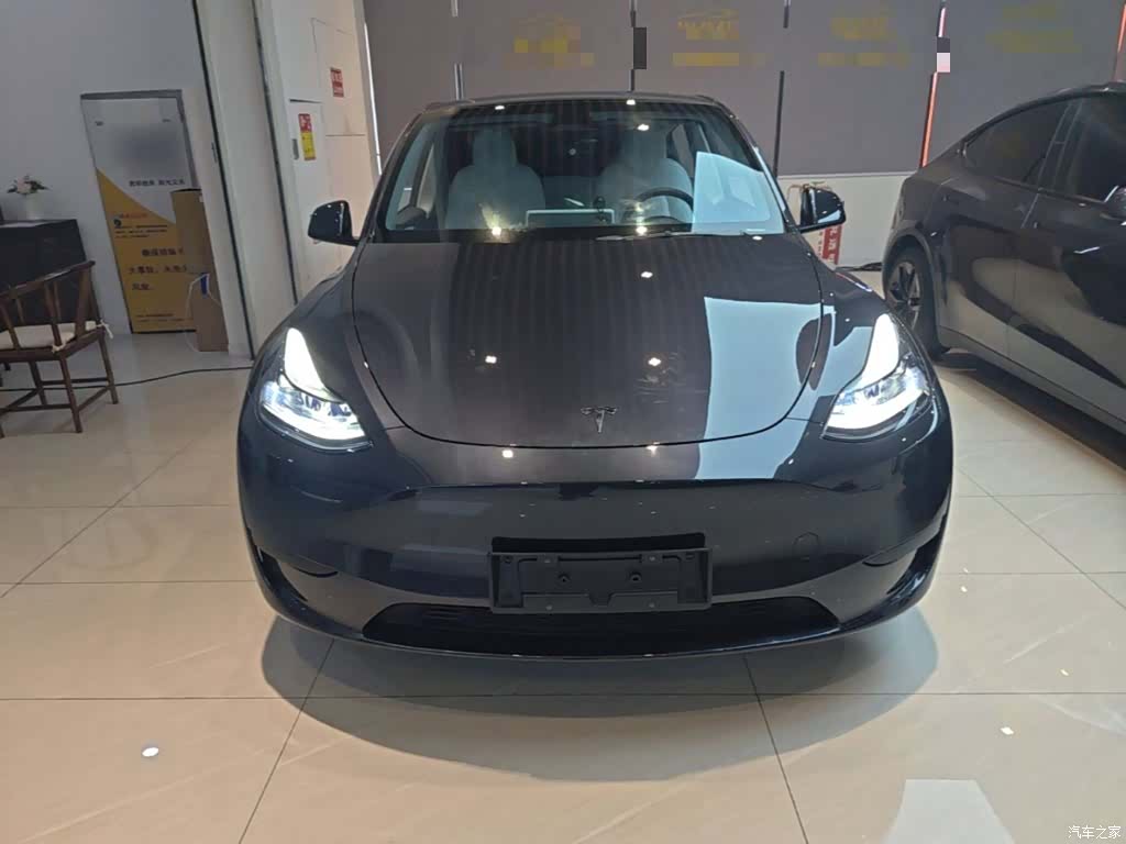 Tesla Model Y, 2024 3