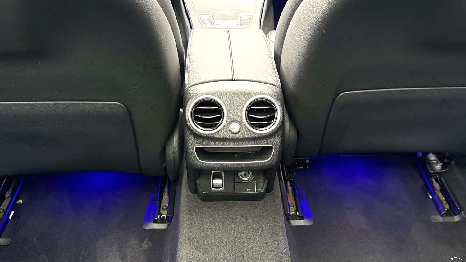 Mercedes-Benz C-Class, 2021 11