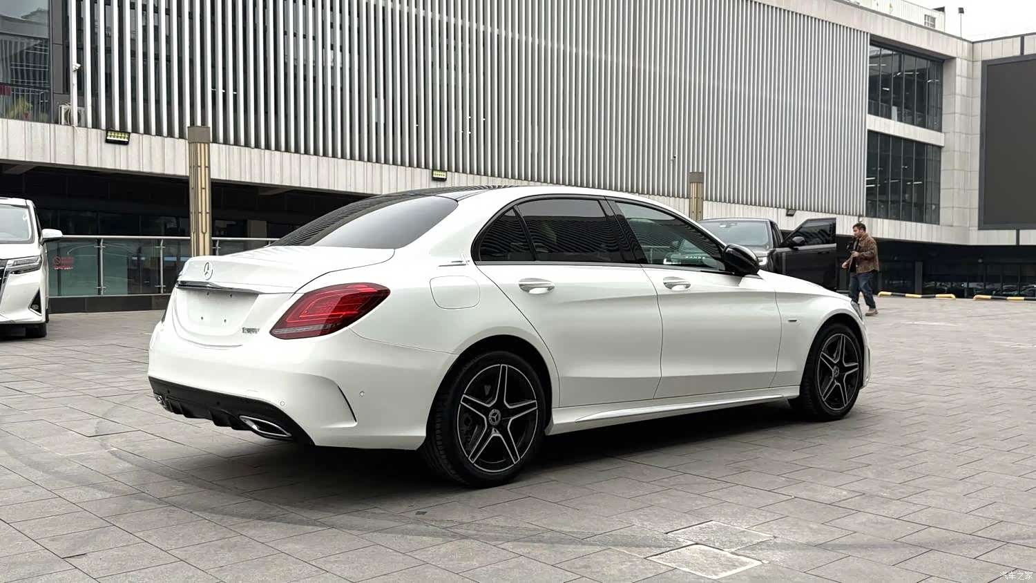 Mercedes-Benz C-Class, 2021 16