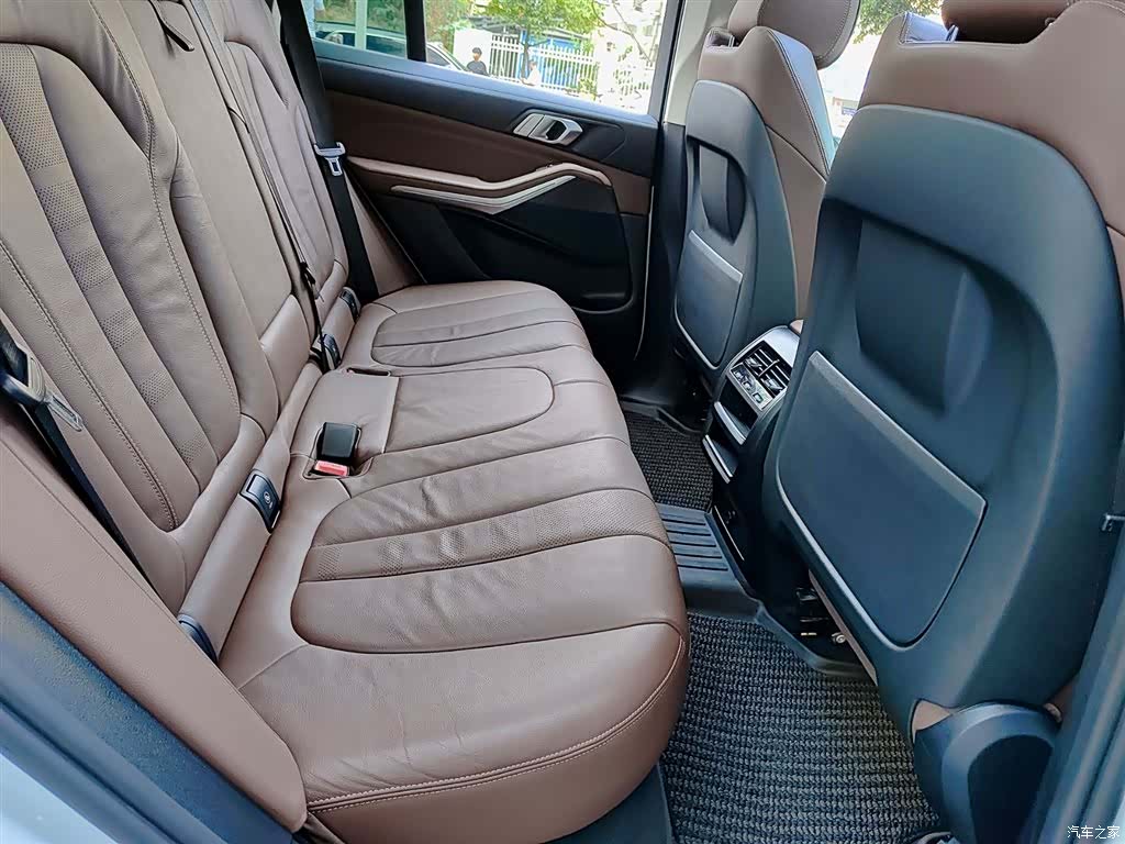 BMW X5, 2021 11
