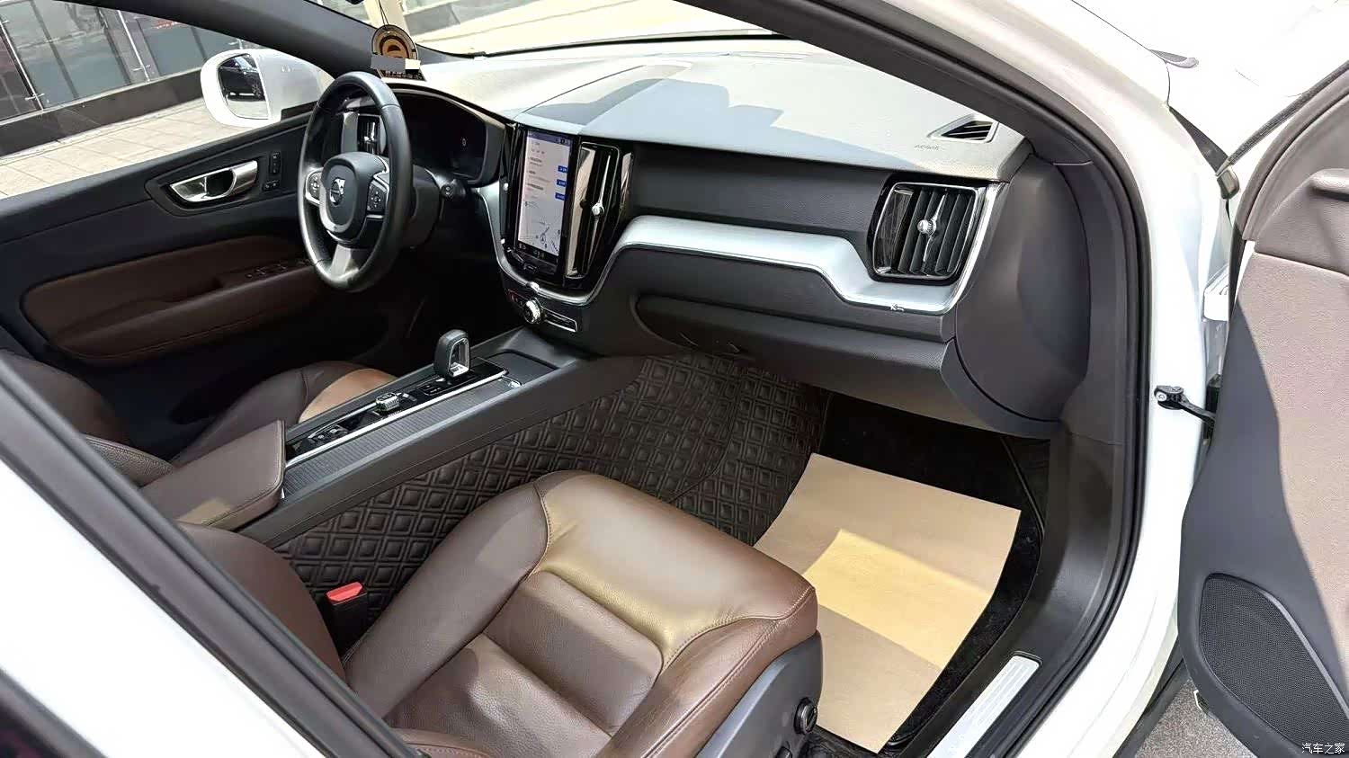 Volvo XC60, 2023 6