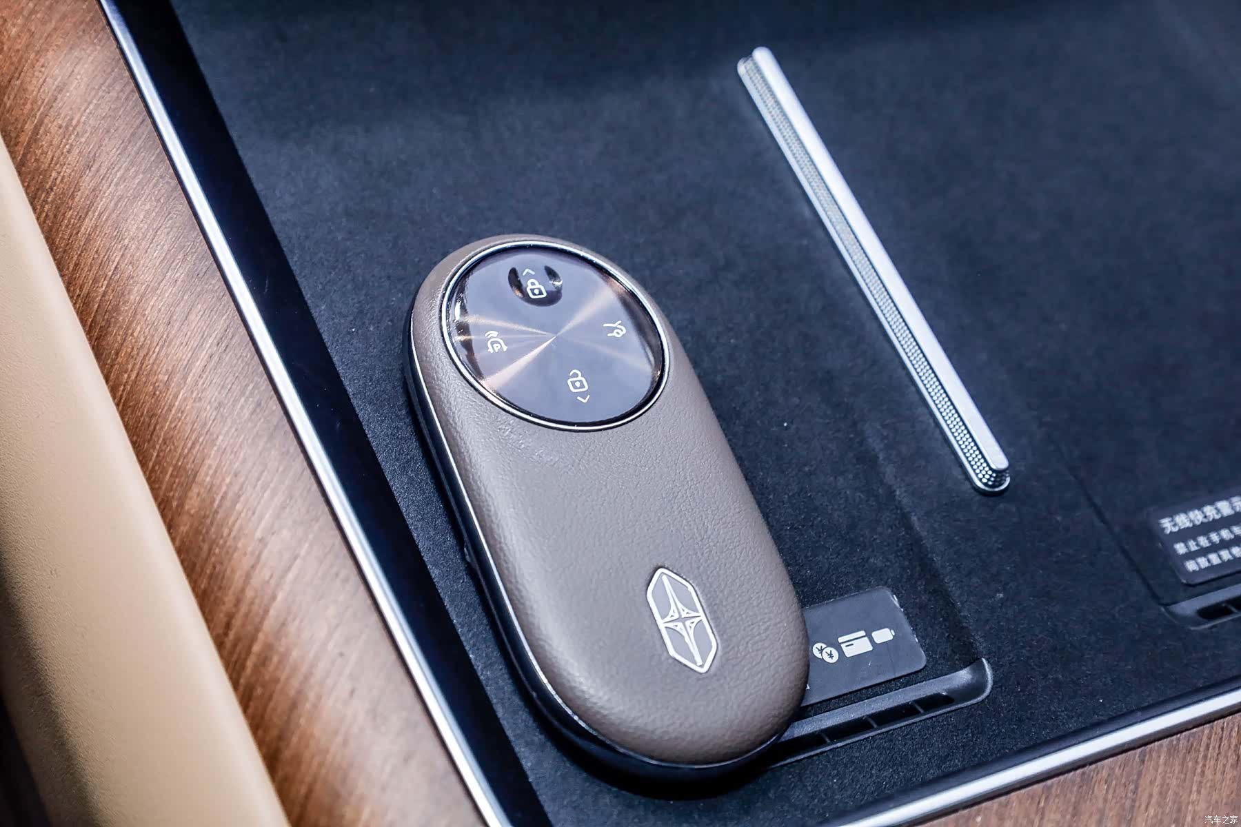Stelato S9, 2025 12