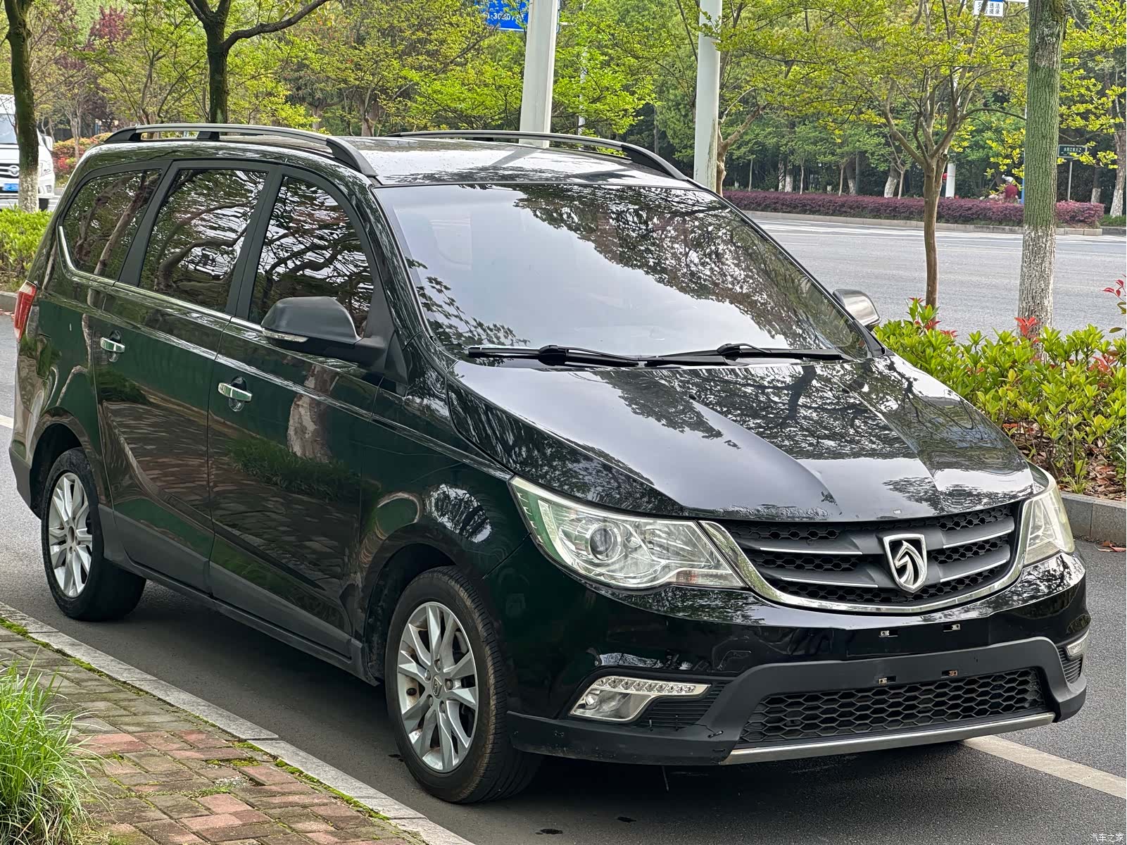 Wuling 730, 2015 3