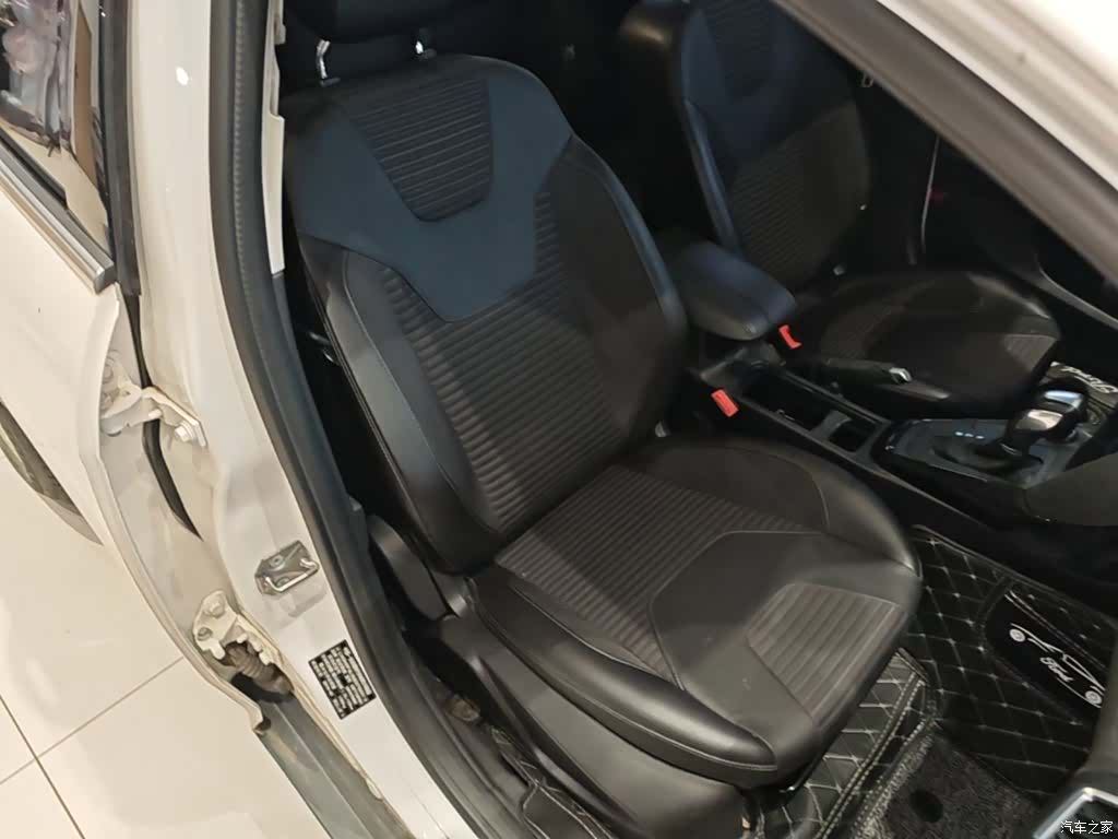 Ford Focus, 2016 25