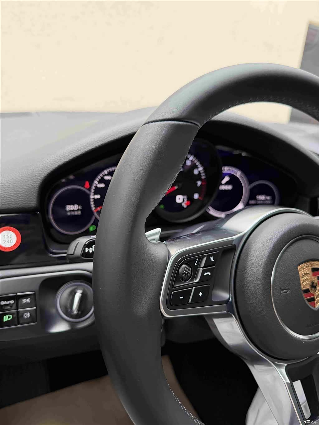 Porsche Cayenne, 2019 13