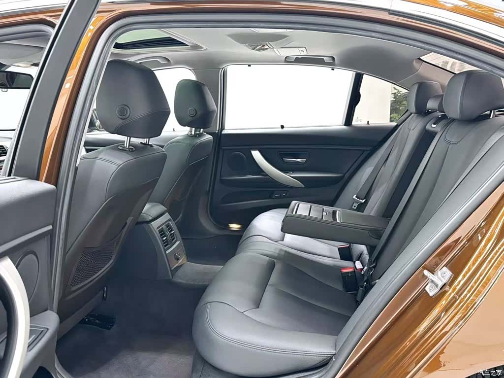 BMW 3 Series, 2016 9