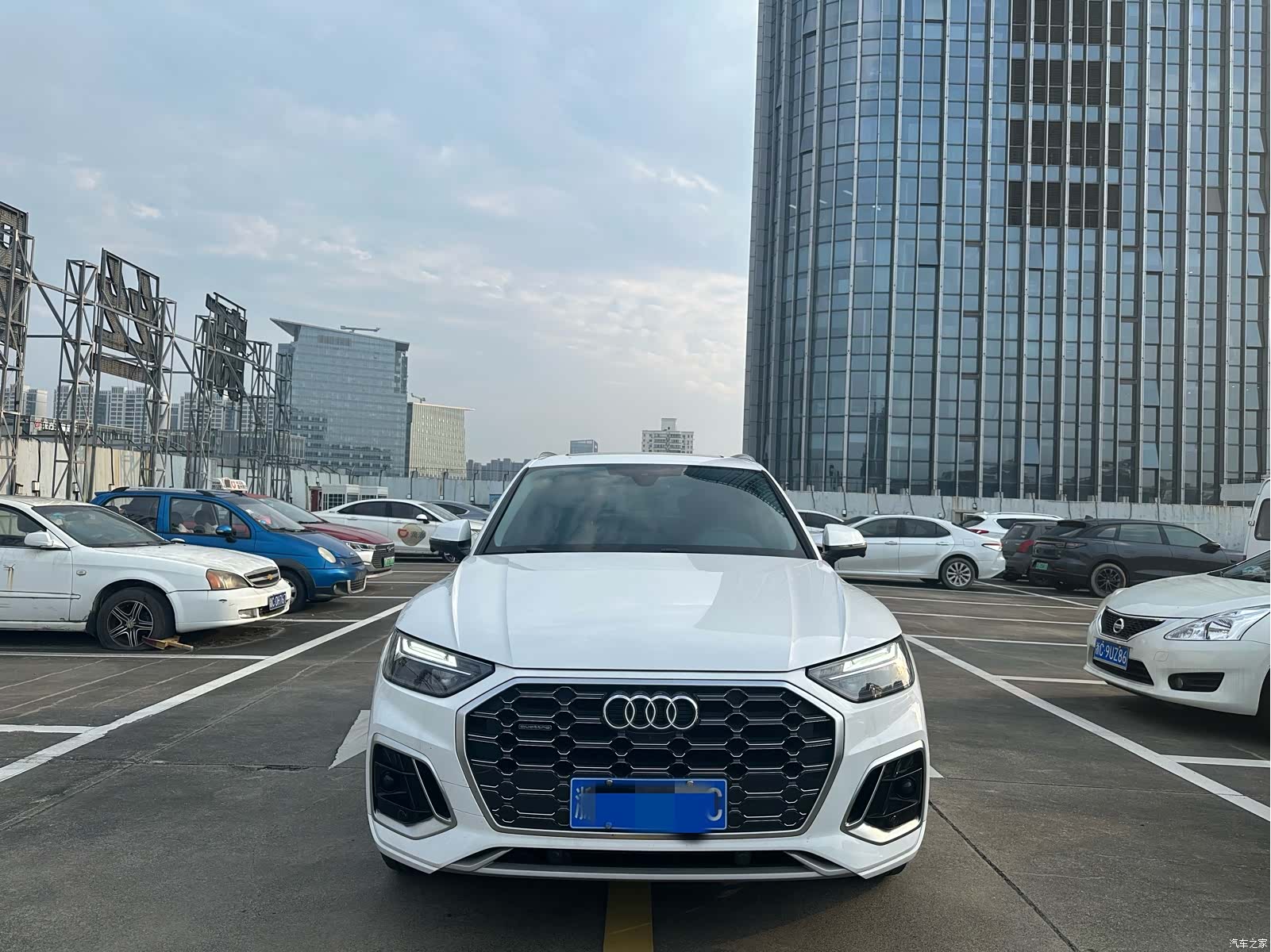 Audi Q5L, 2022 2