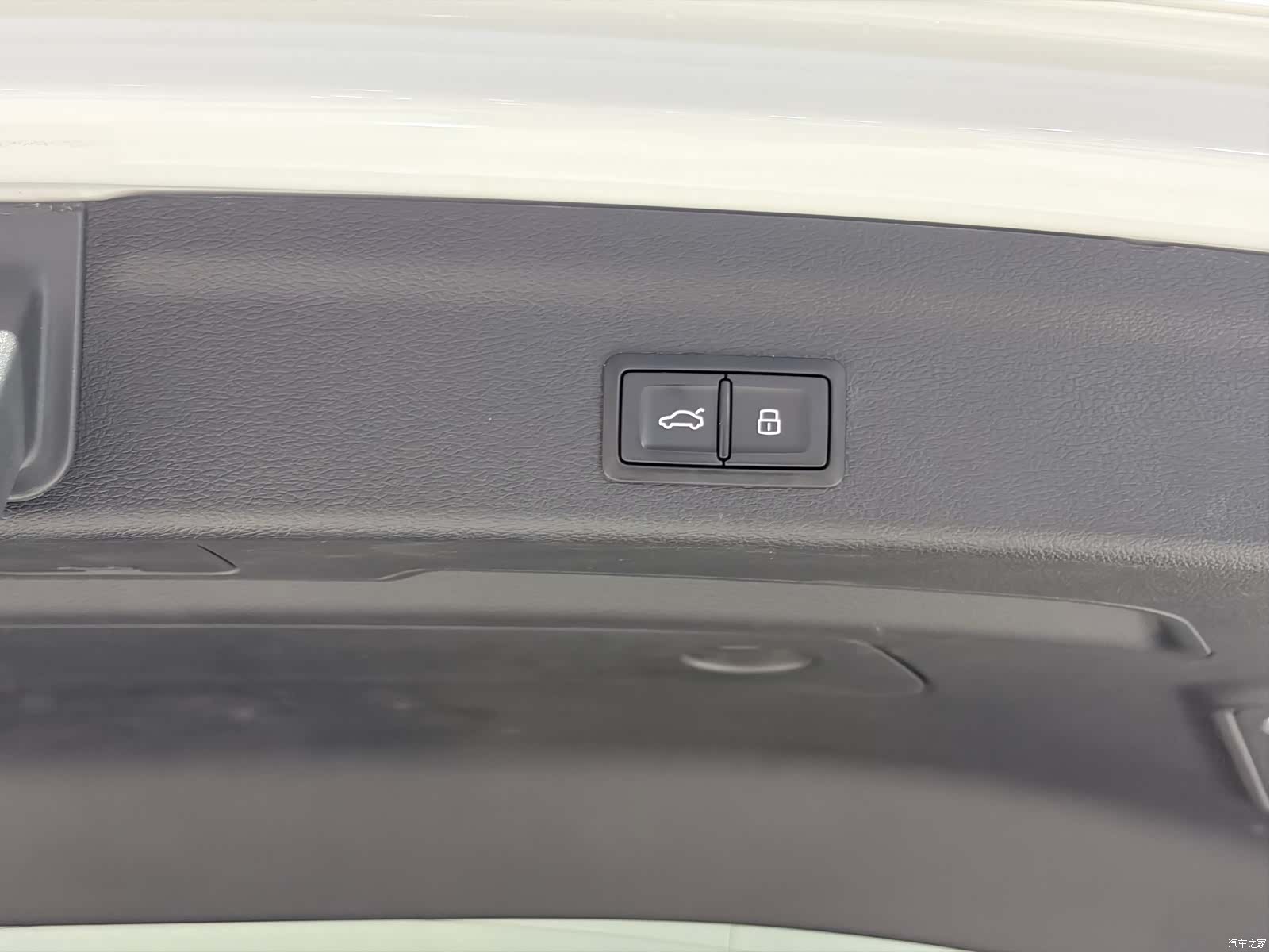 Audi Q3, 2022 10