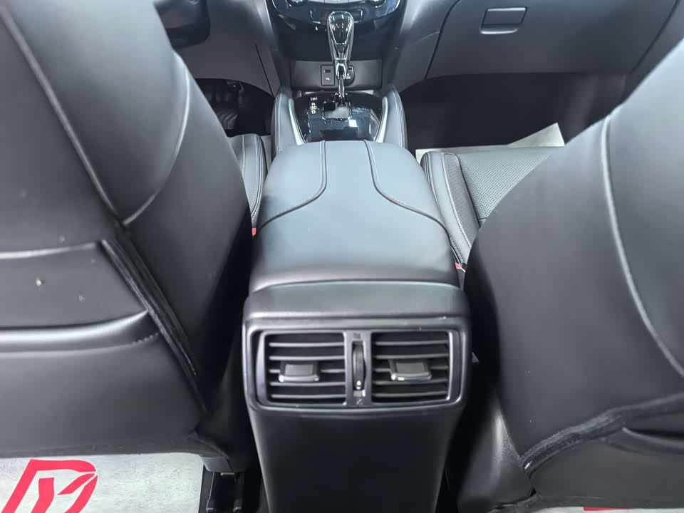 Nissan Qijun