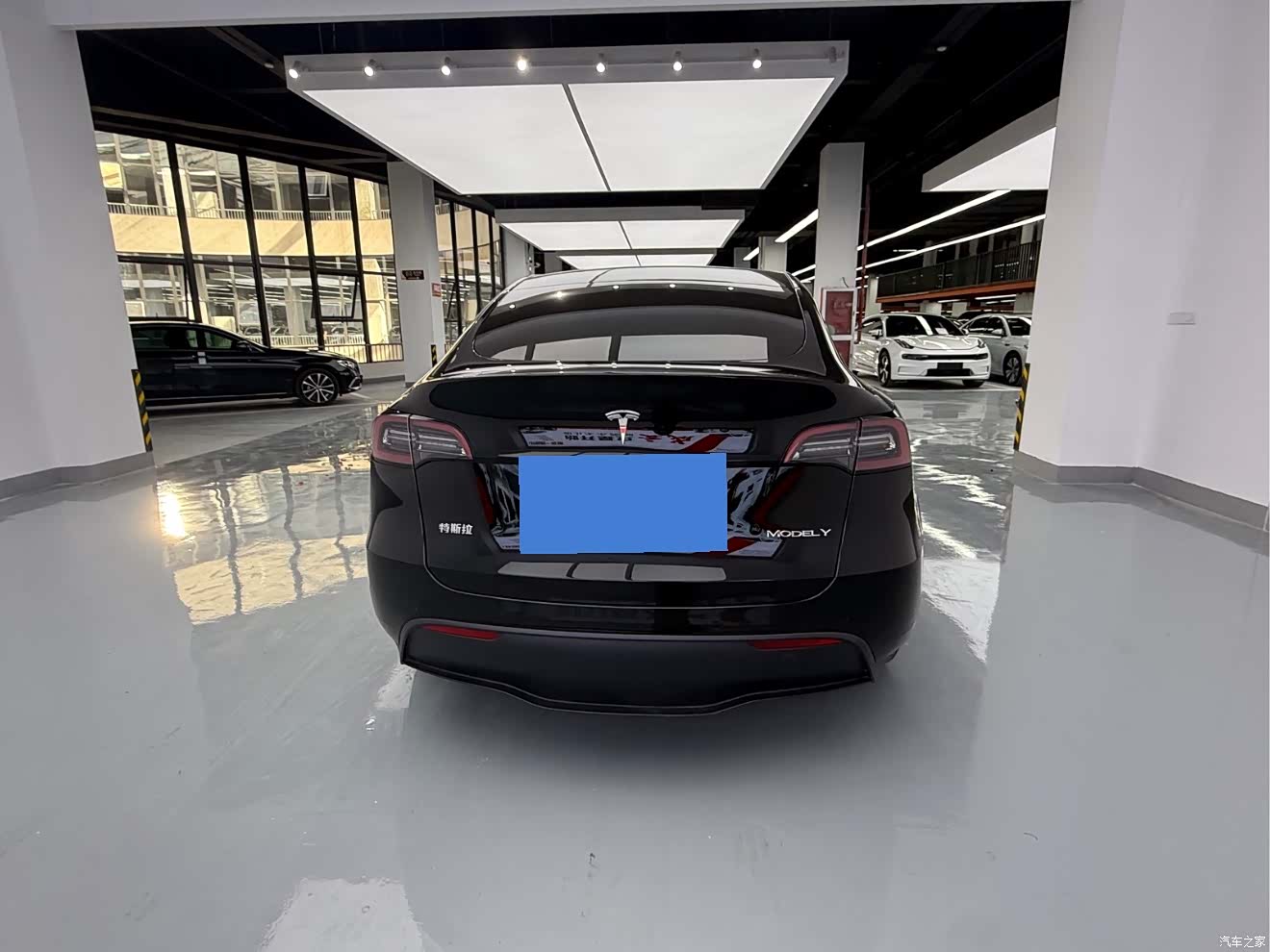 Tesla Model Y, 2023 14