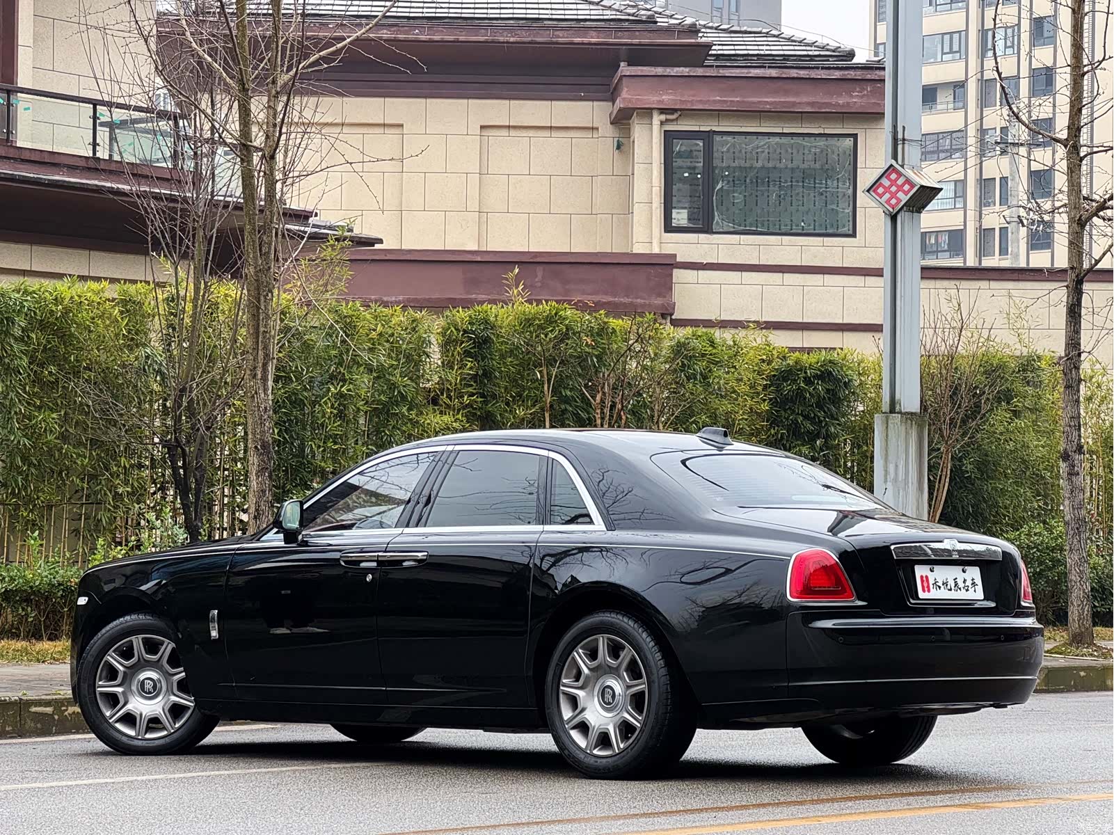 Rolls-Royce Ghost, 2018 17