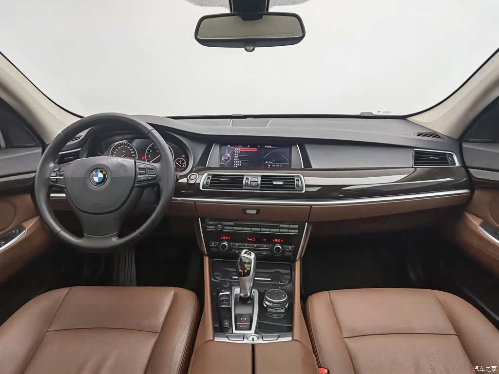 BMW 5 Series, 2015 все фото