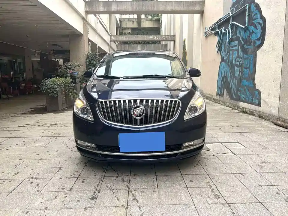 Buick GL8
