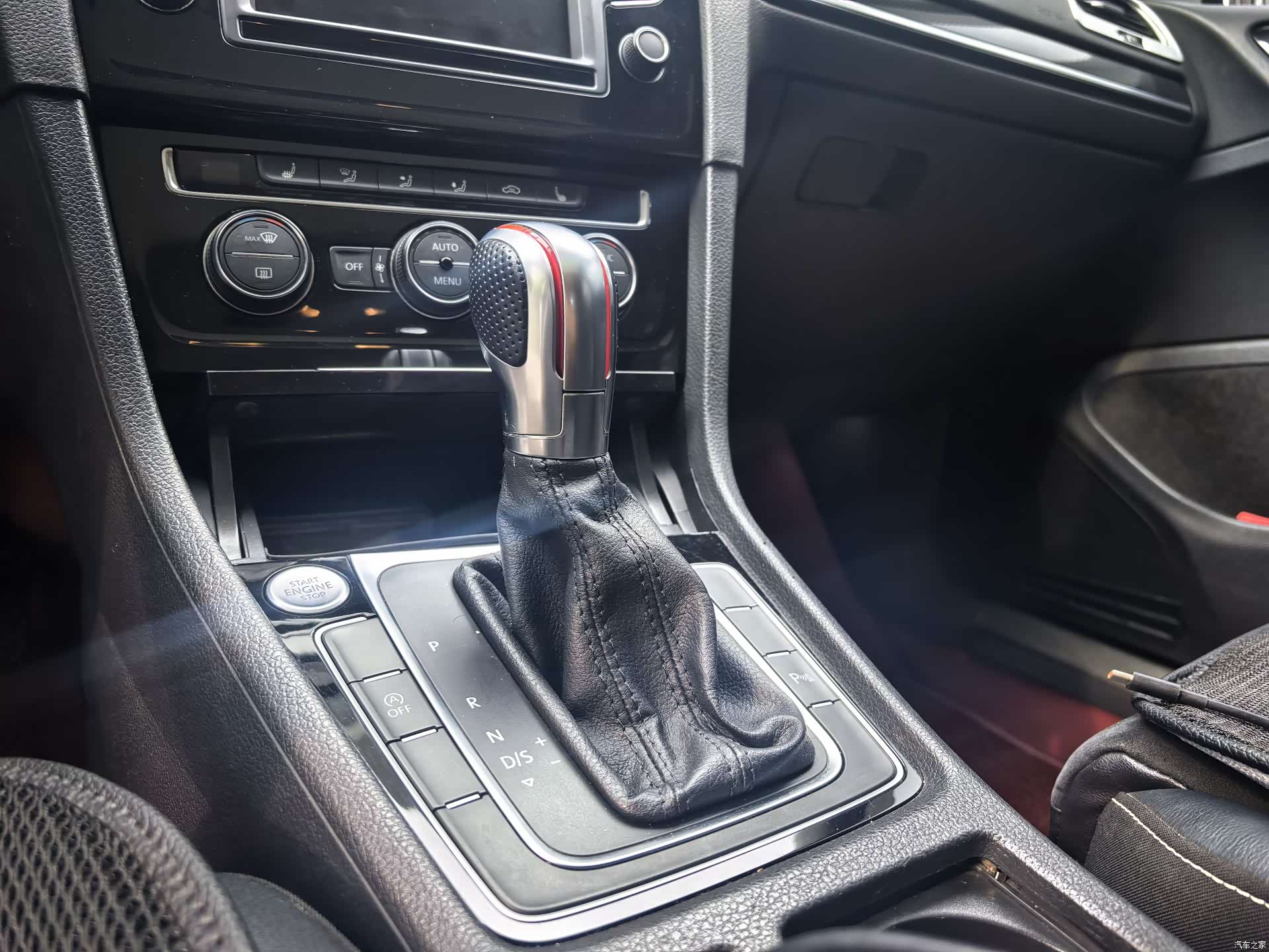 Volkswagen Golf, 2016 11