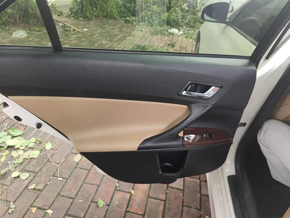 Toyota Reiz Toyota Reiz
