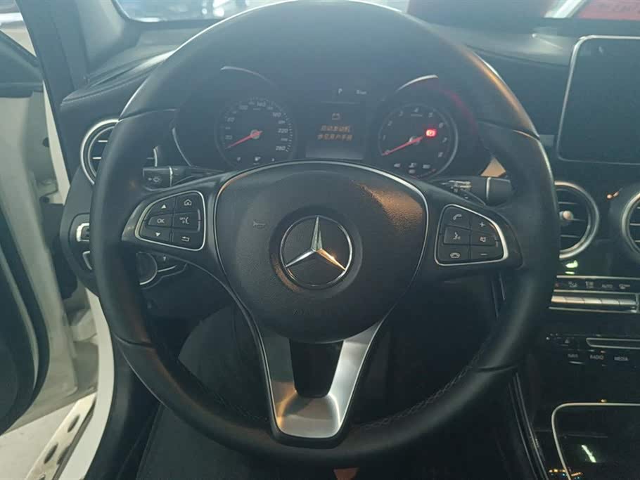 Mercedes-Benz GLC Mercedes-Benz GLC