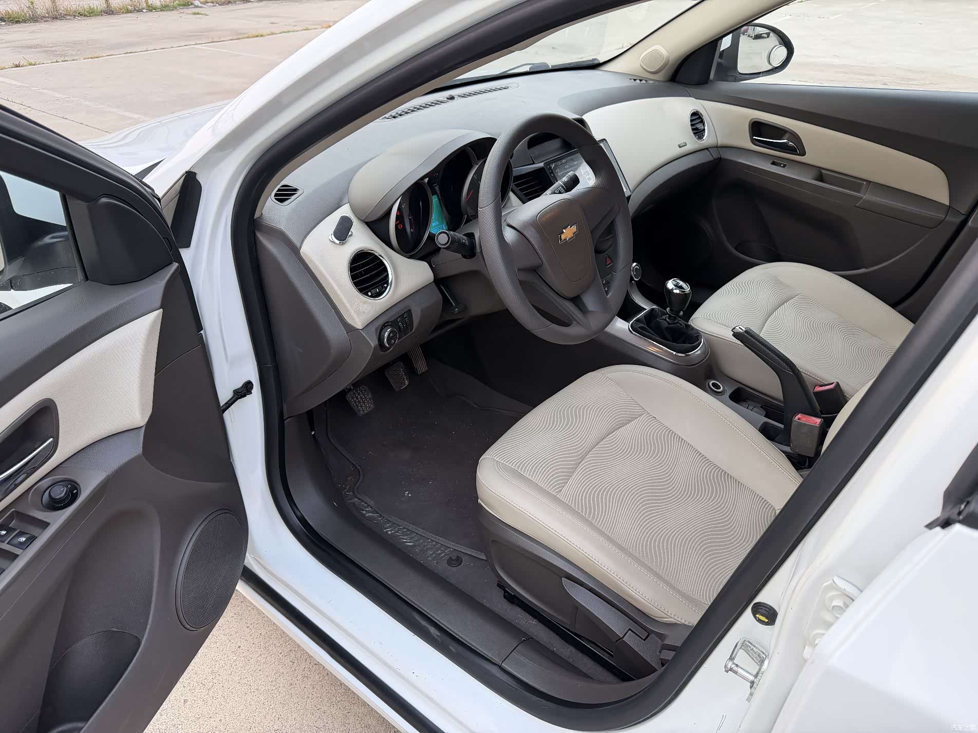 Chevrolet SE, 2017 10