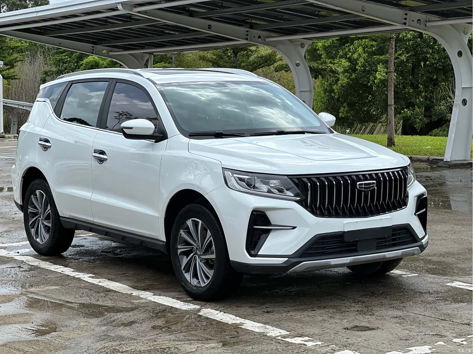 Geely X6, 2022 2