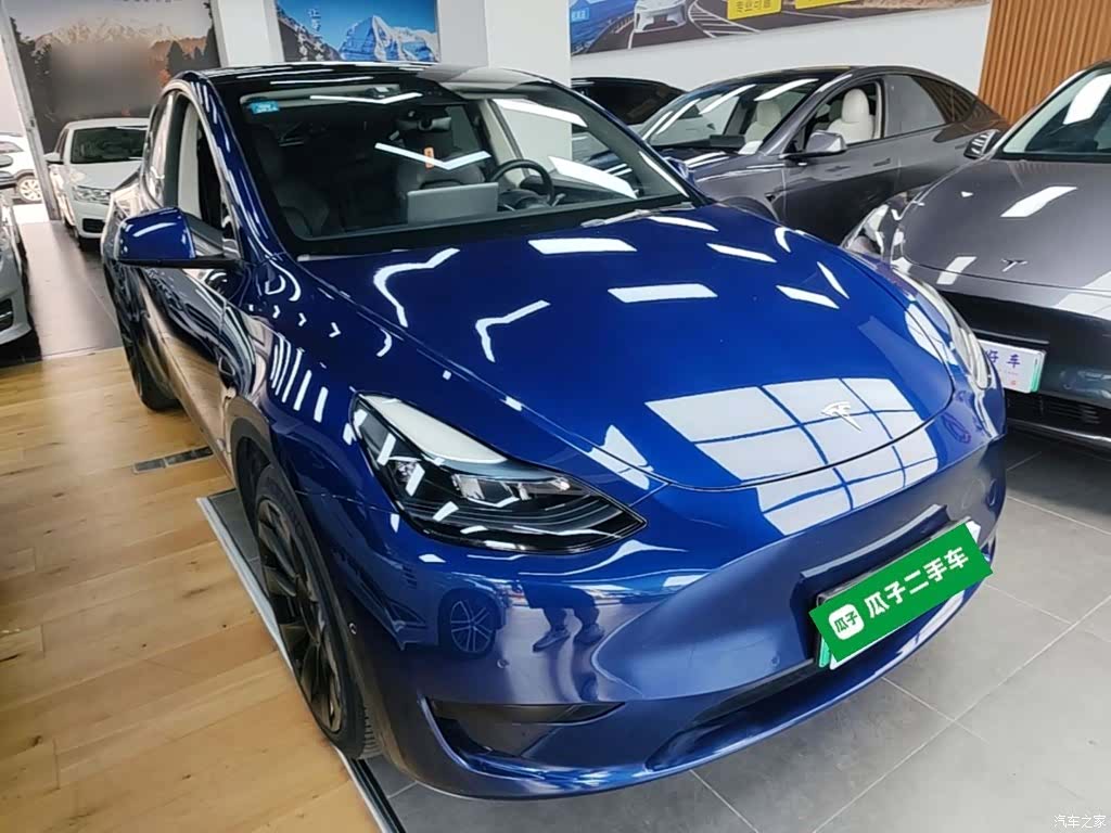 Tesla Model Y, 2023 22