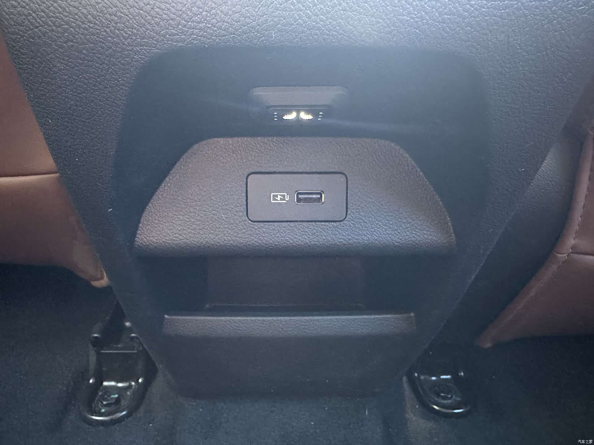Geely X6, 2023 24