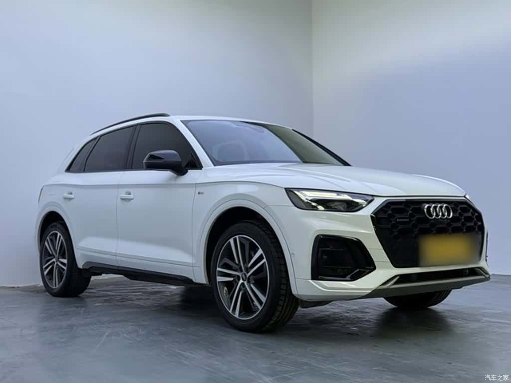 Audi Q5L, 2022 все фото