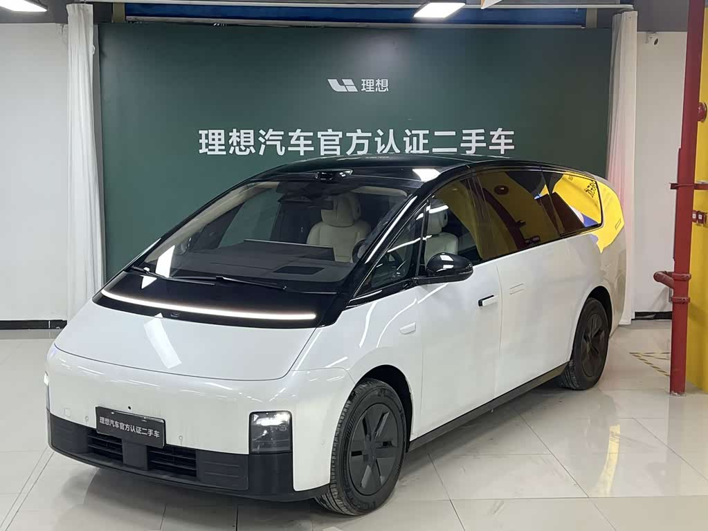 Li Auto MEGA