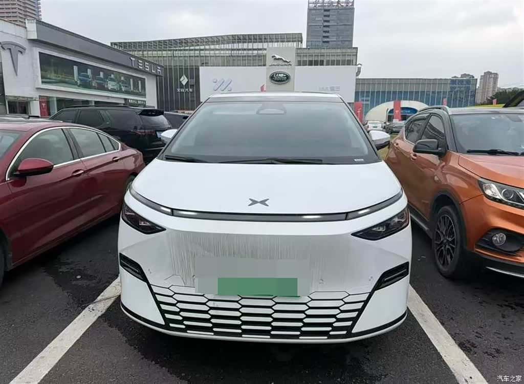 Xpeng X9, 2025 2
