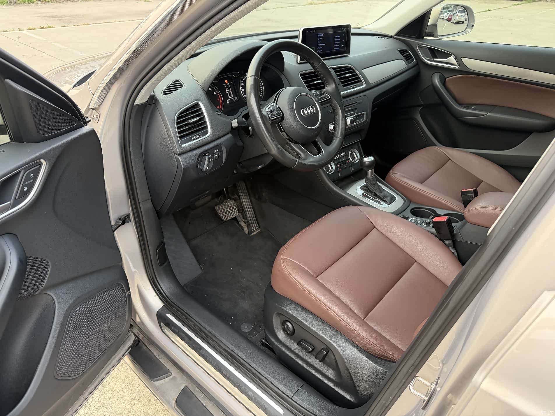Audi Q3, 2014 9
