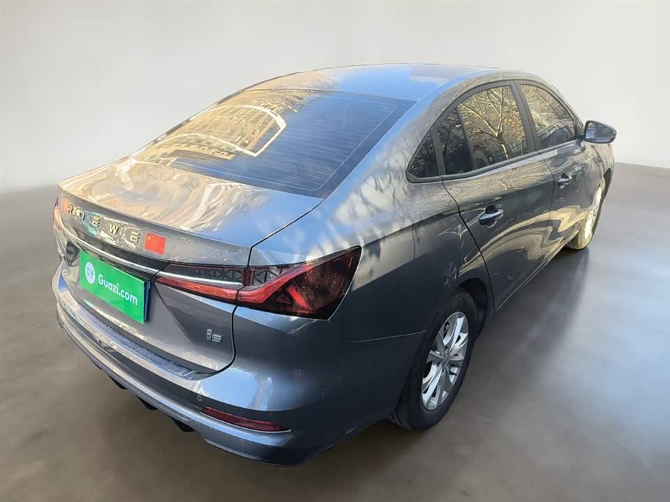 Roewe i5