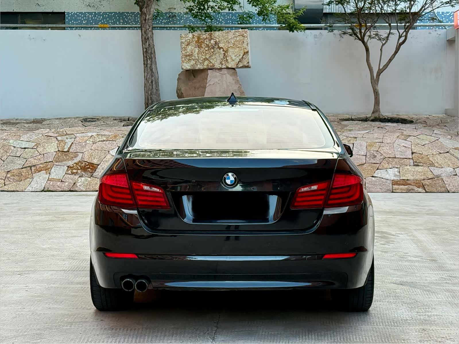 BMW 5 Series, 2011 все фото