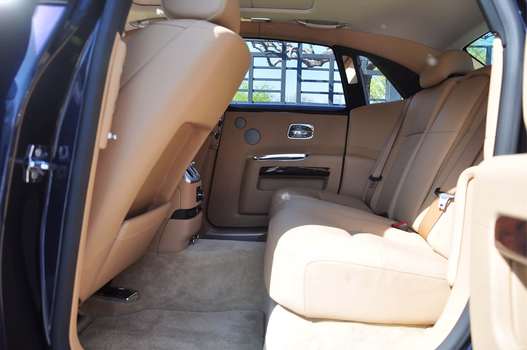 Rolls-Royce Ghost, 2013 6