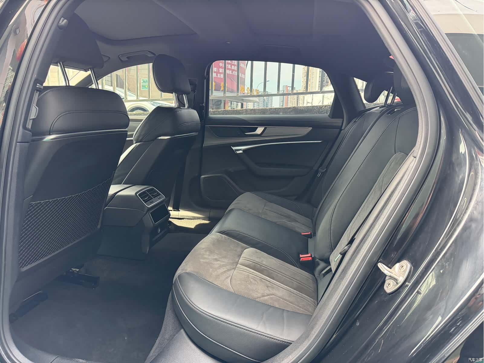 Audi A6L, 2020 все фото