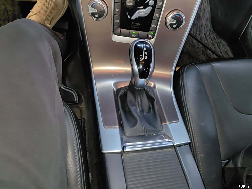 Volvo XC60, 2017 14