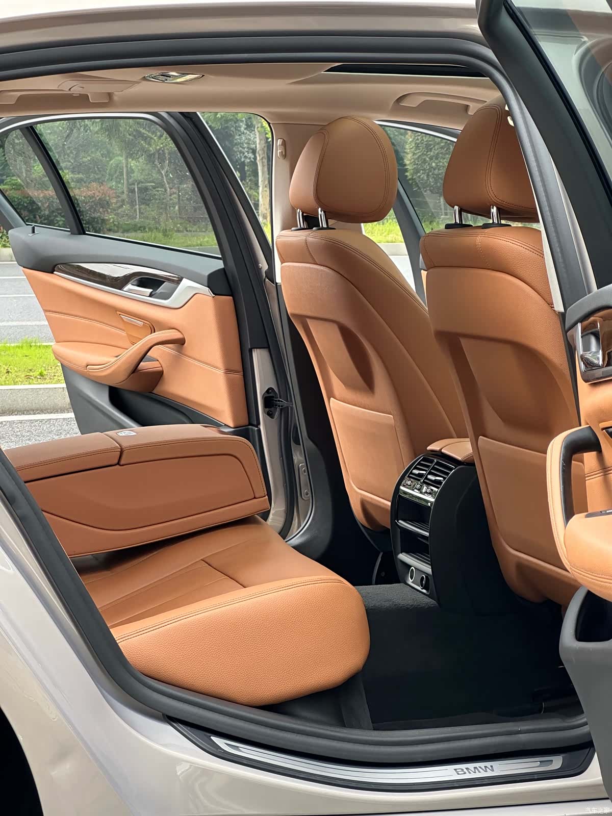 BMW 5 Series, 2018 8