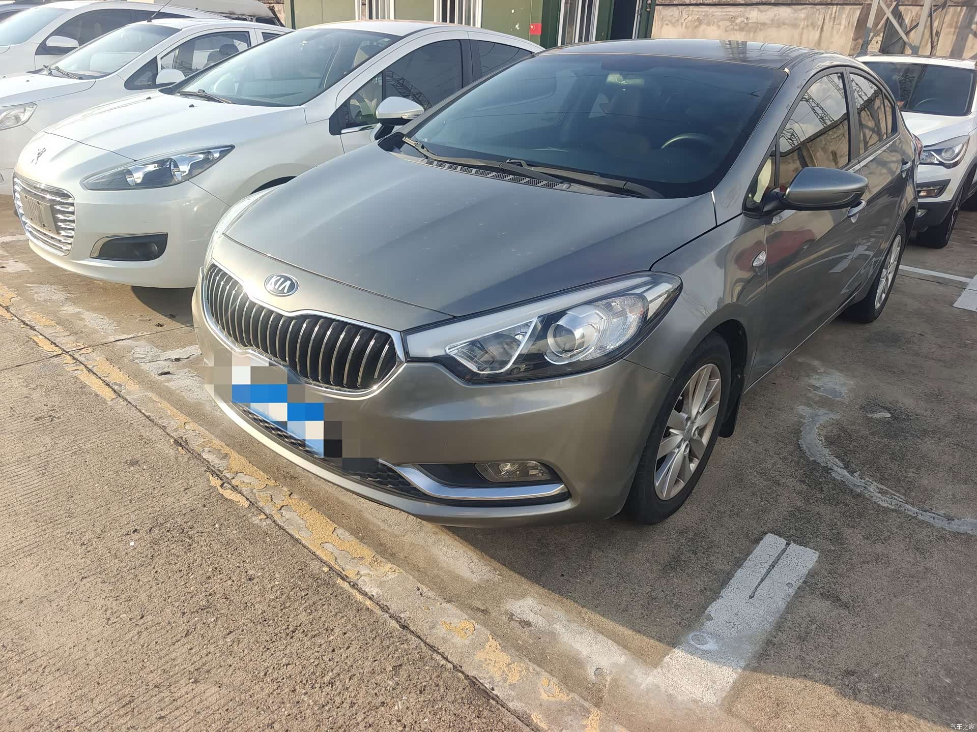 Kia K3, 2014 1