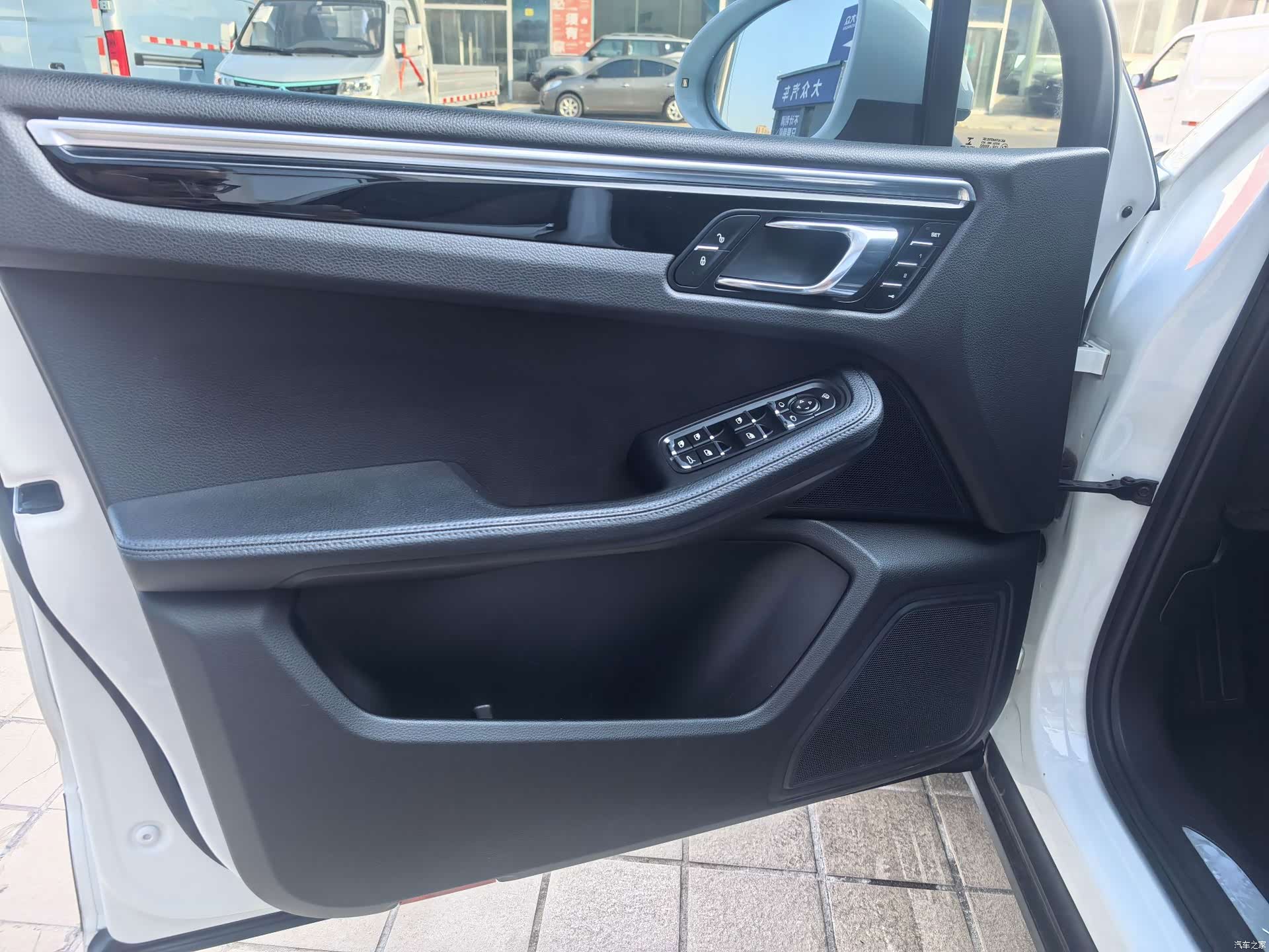 Porsche Macan, 2016 все фото