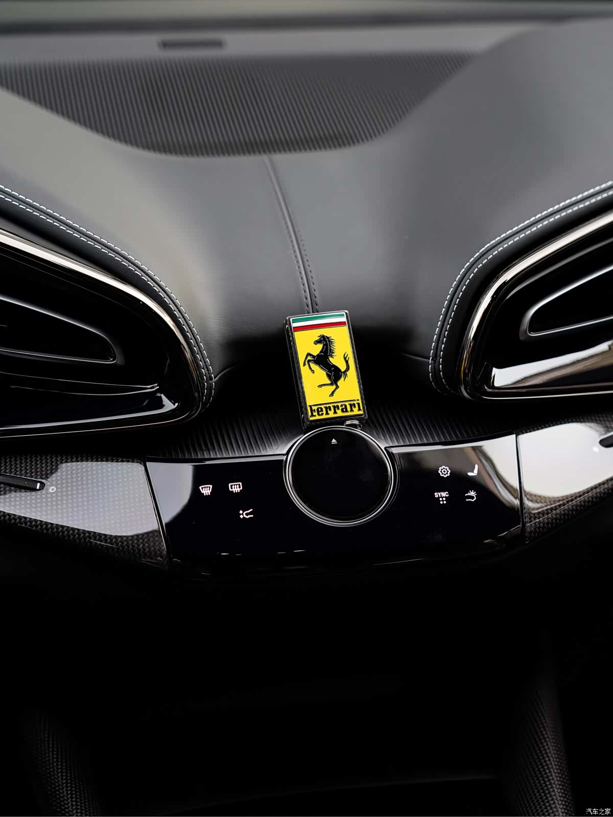 Ferrari Purosangue, 2025 23