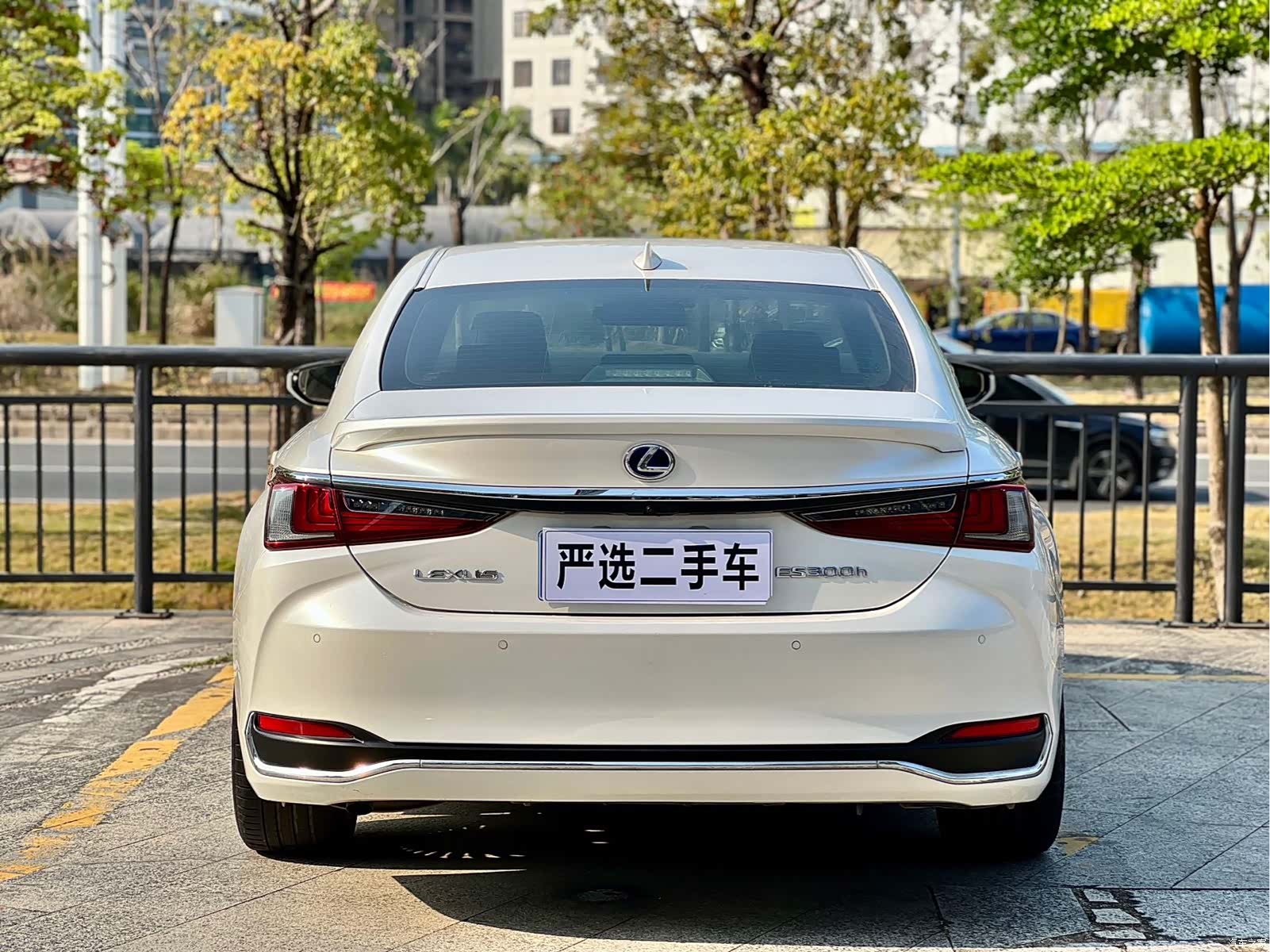 Lexus ES, 2020 8