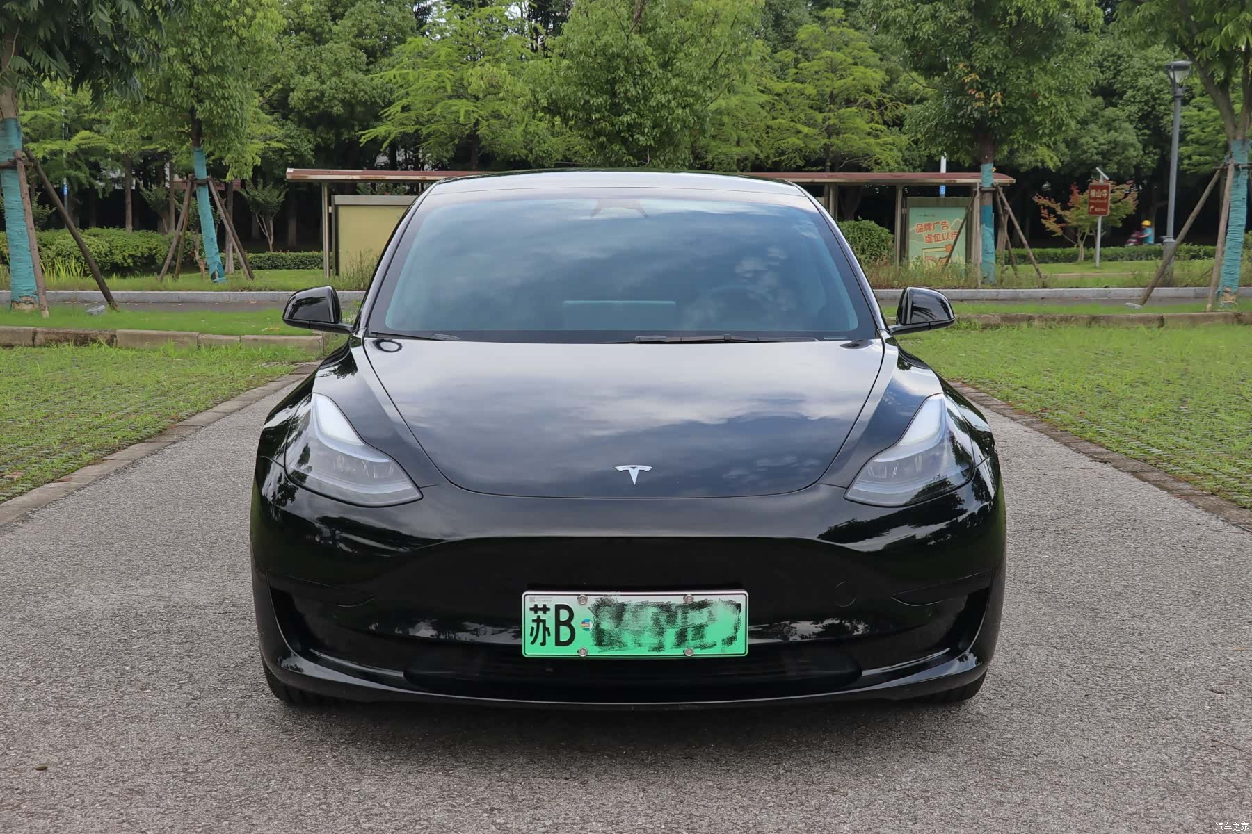 Tesla Model 3, 2023 1