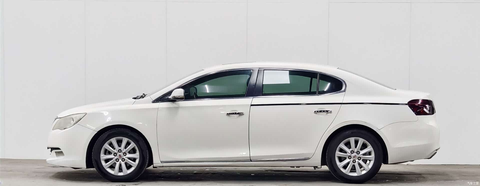 Roewe 950, 2013 7