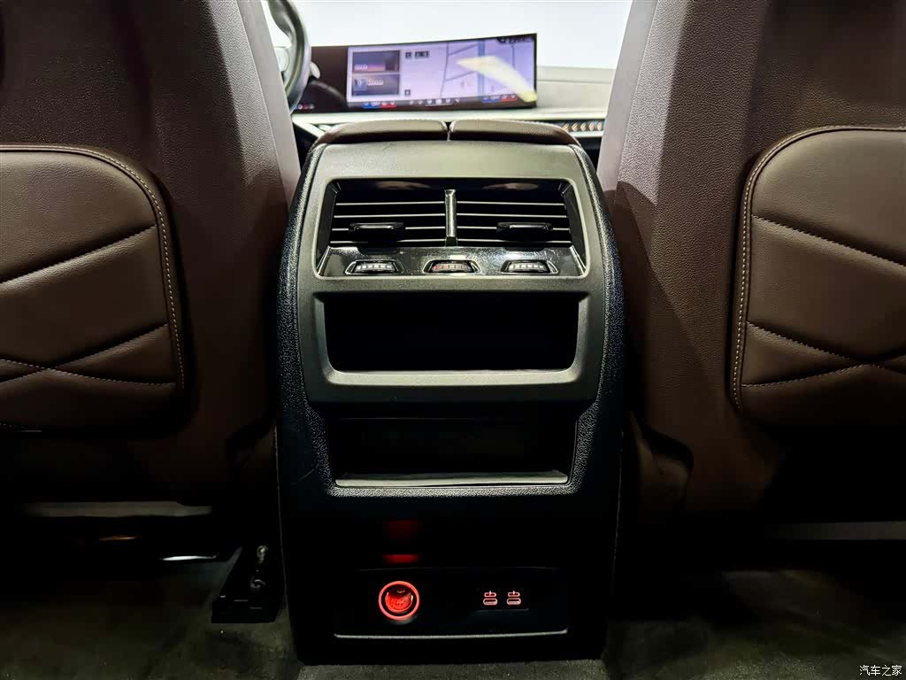 BMW X5, 2024 22