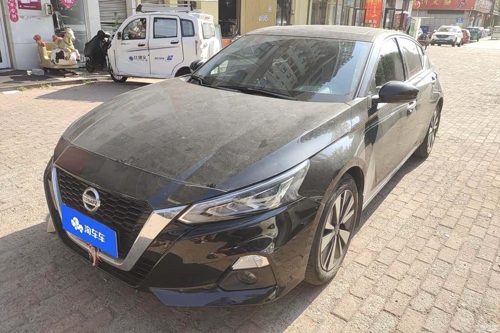 Nissan Teana